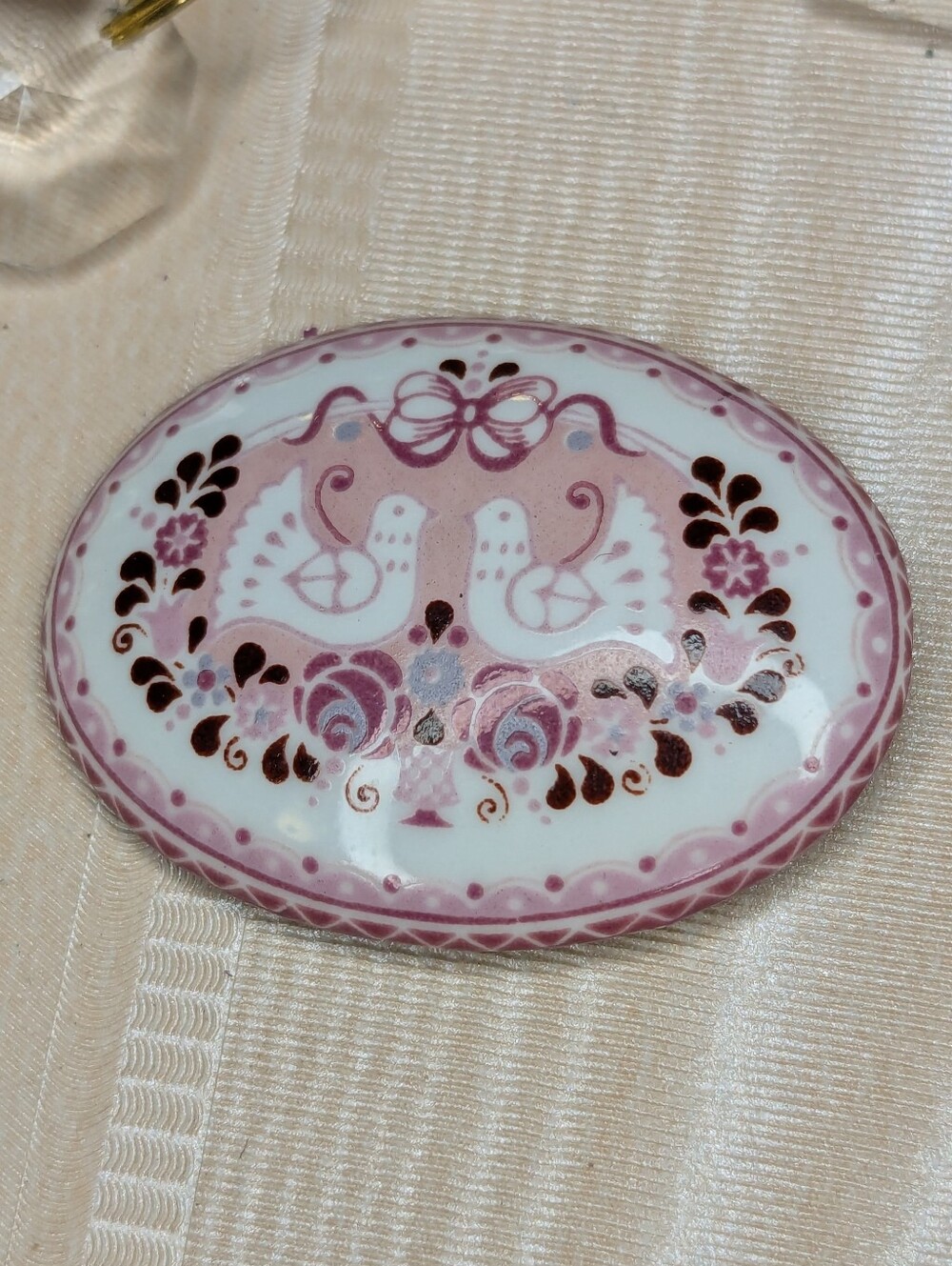 Vintage Miranda Frye Pink Enamel Brooch Love Birds Doves Cottagecore